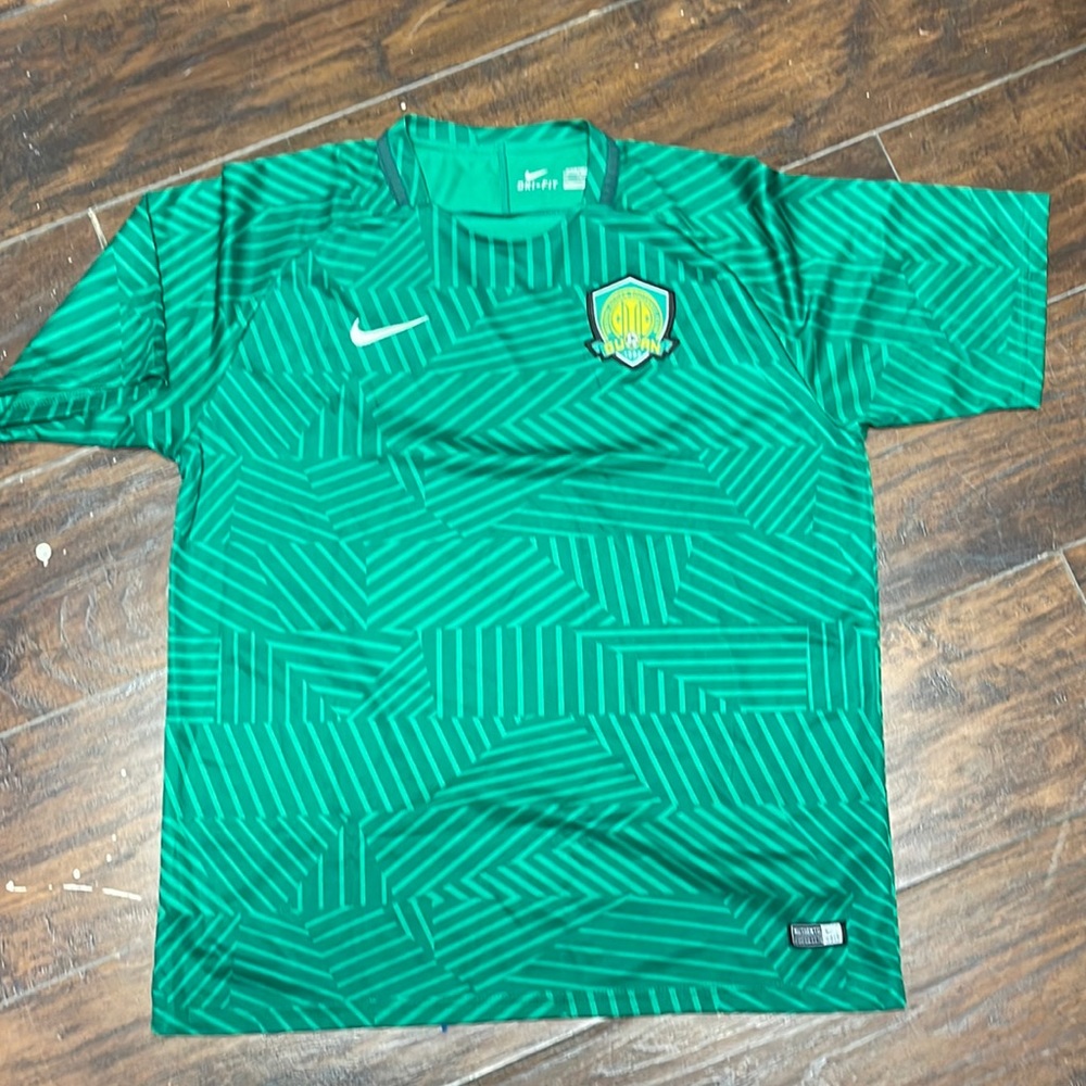 Beijing Guoan (China) soccer jersey